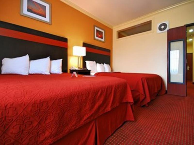 Springwood Suites Houston Iah - Beltway 8 Экстерьер фото